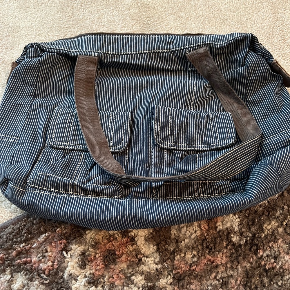 Thirty-one striped purse